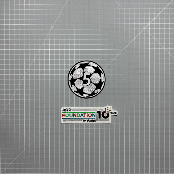 Starball Ligue des Champions au chiffre 5 et badge UEFA Foundation 10 ans, thermocollants